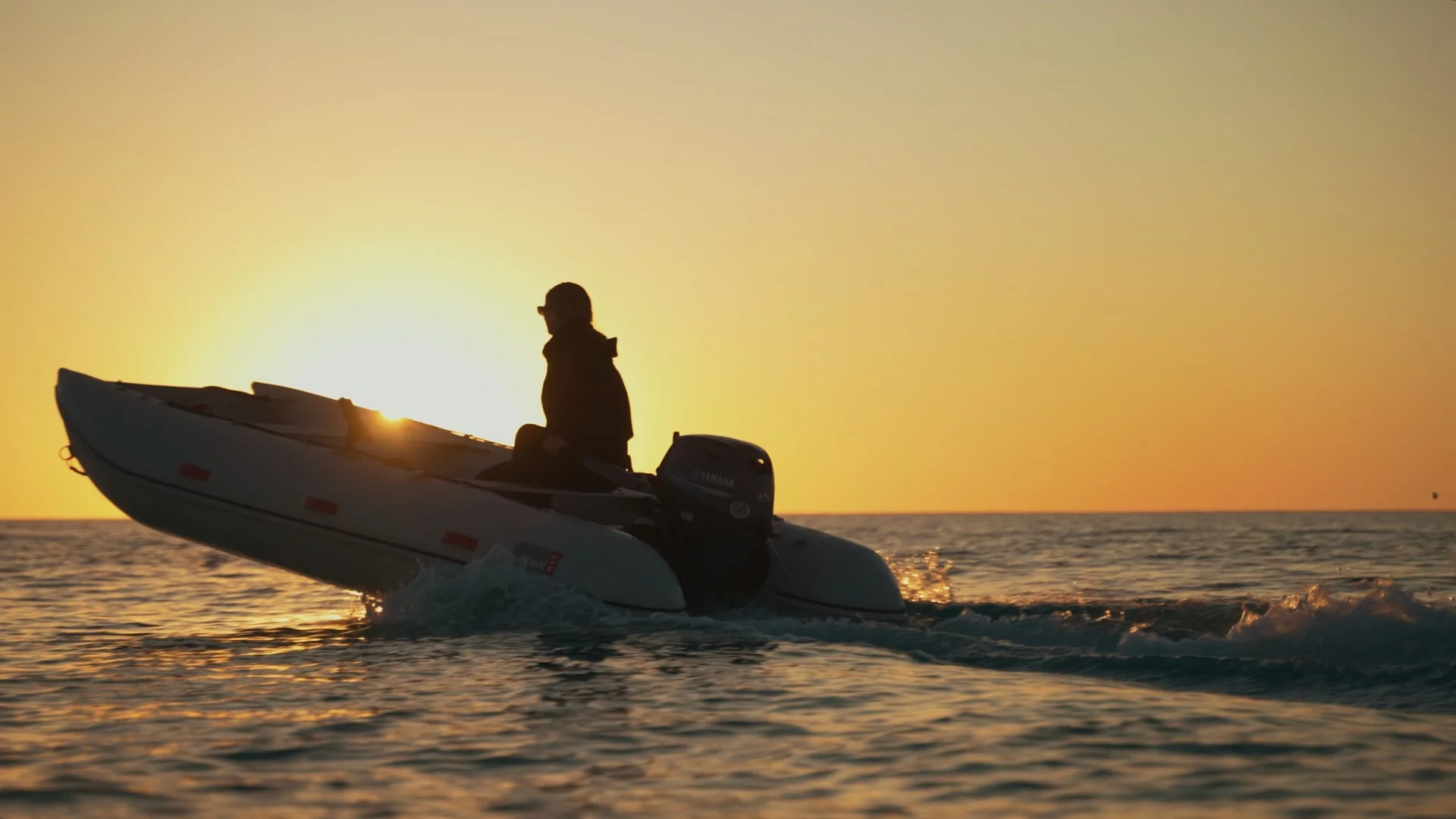 True Kit Discovery - Inflatable Catamaran Landing Craft - Image 3
